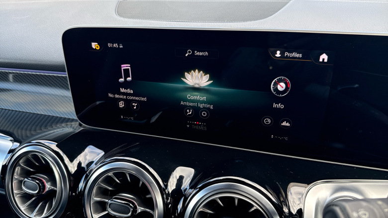 Mercedes-Benz GLB 200 AMG Line Premium 5dr 7G-Tronic Petrol Estate